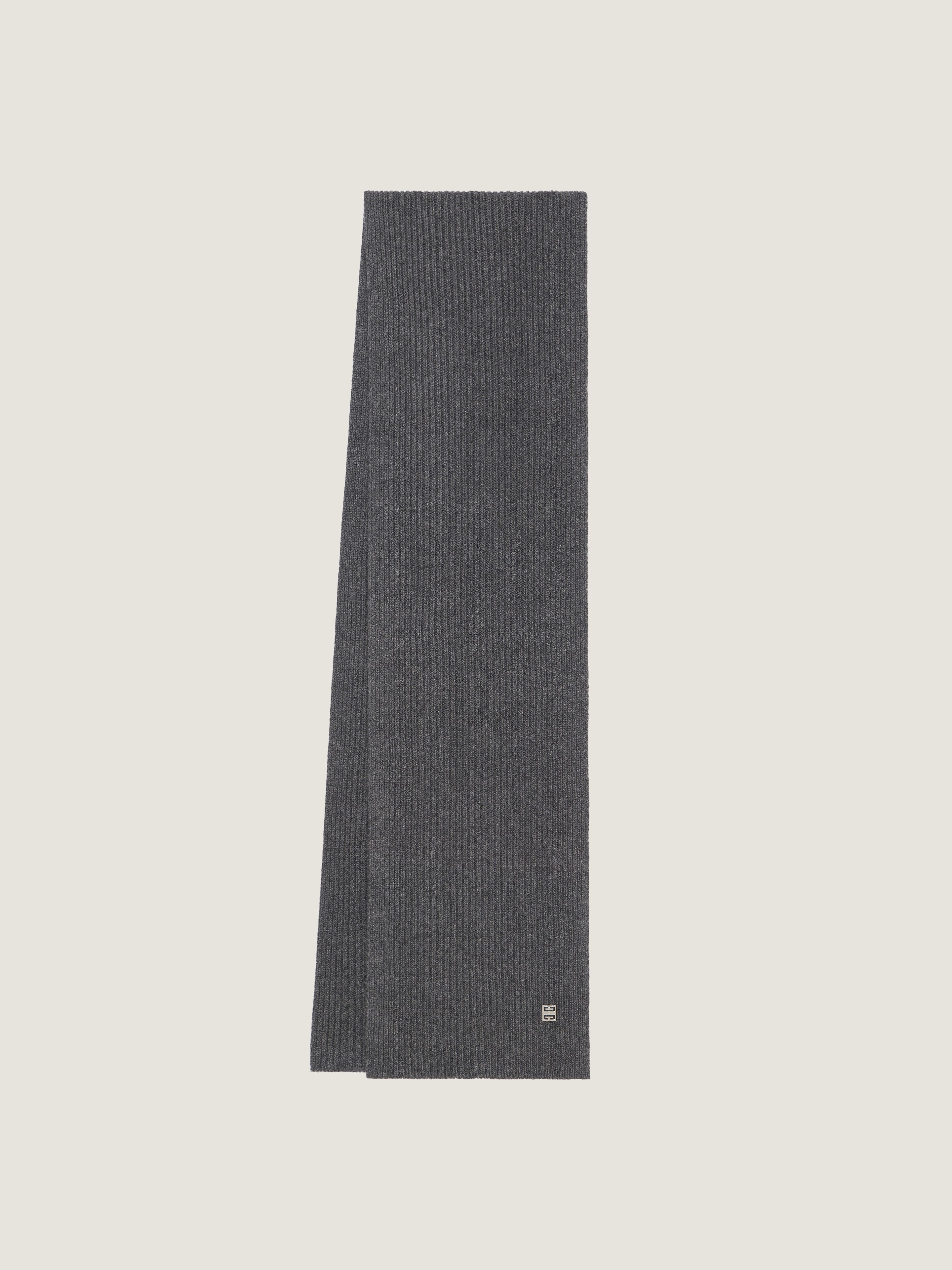 Scarf in wool and cashmere